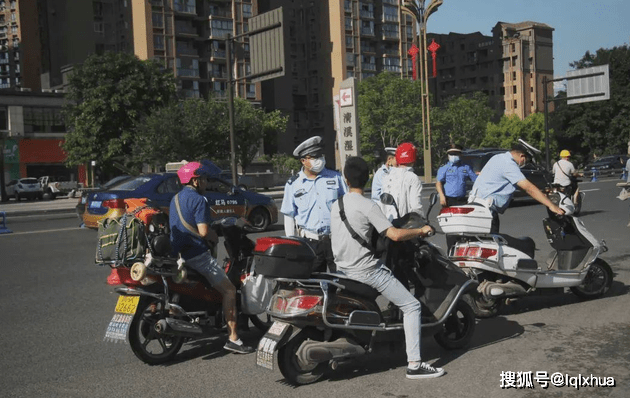 不要“甩鍋”電動車，擁堵問題不是電動車造成的，禁摩限電不可取 (圖3)